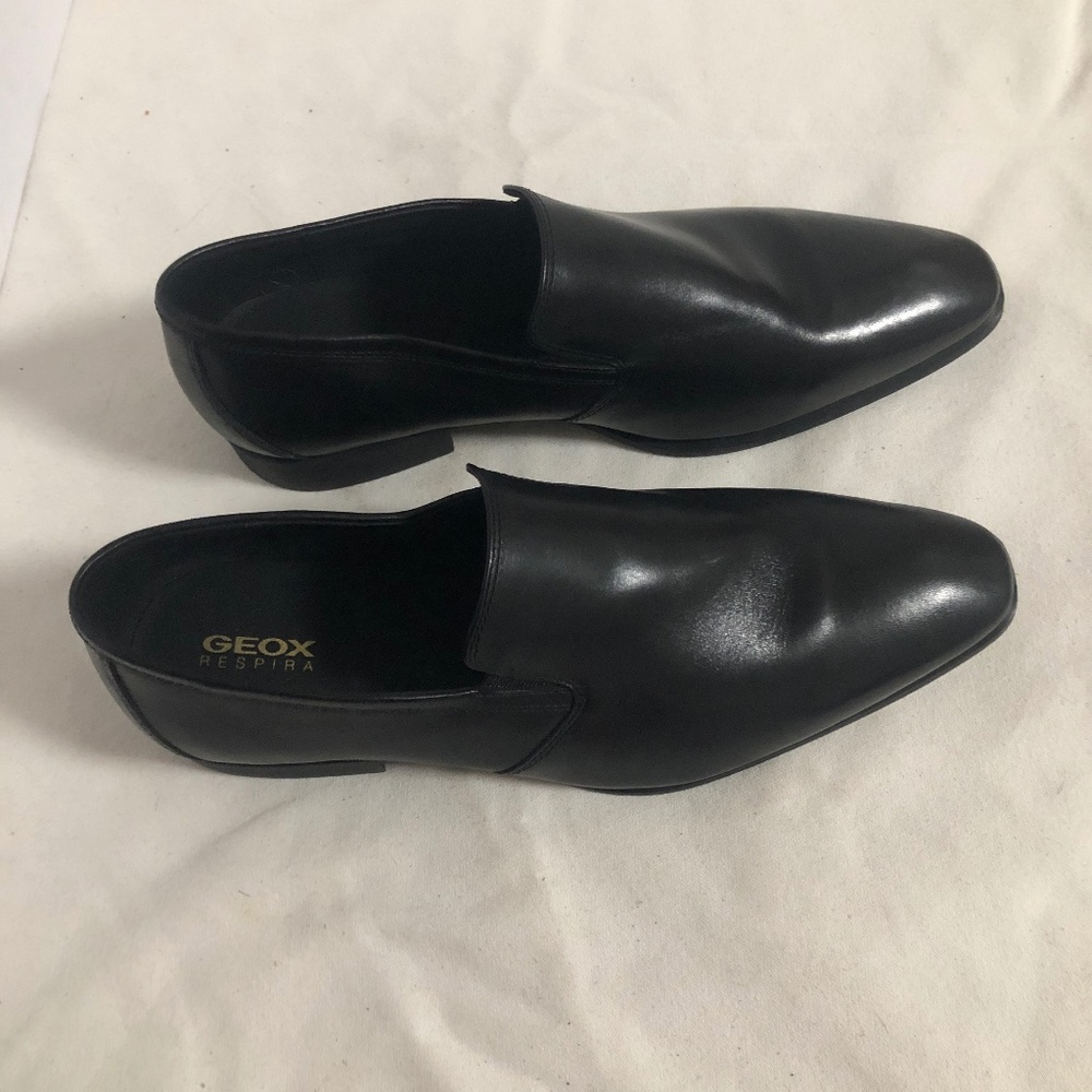 Geox Respira Black Leather Loafer - 47
Sold
